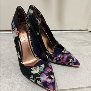 Ted Baker London Navy Blue Floral Heels